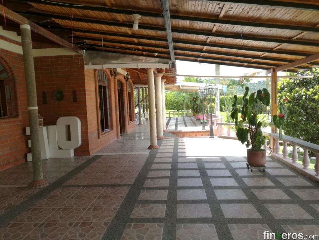 fINCA ADECUADA PARA TUS EVENTOS MÁS ESPECIALES LS F148 - Finca en Santa Rosa de Cabal, Risaralda